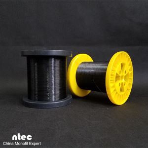 Hilo monofilamento poliéster ignífugo